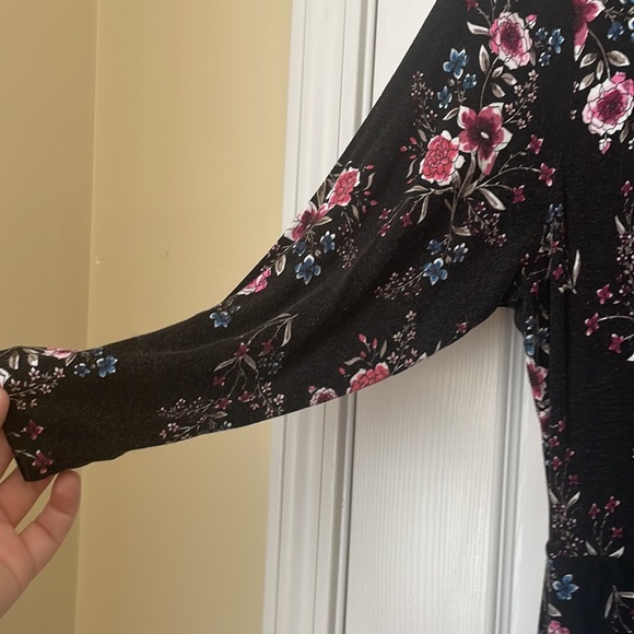 Dress - Picture 4 of 5